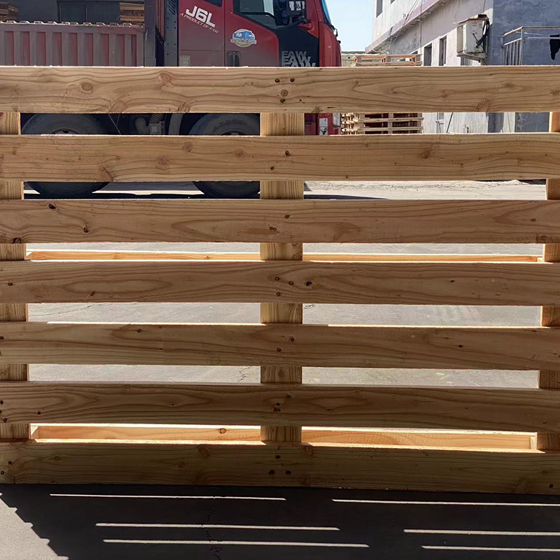 Wooden Industrial Grade Hardwood Shipping Pallet Durable Reusable Stackable Easy Handle Commercial Floor Pallet