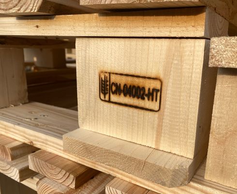 좋은 가격 단면 비 퓨미게이션 팔레트 새 소나무 나무 유럽 표준 팔레트 온라인으로